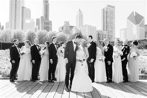 Five Best Photo Locations In Chicago For Wedding Engagement Photos
