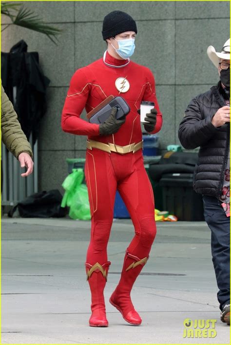 grant gustin suits up as the flash after pregnancy announcement photo 1306149 photo gallery