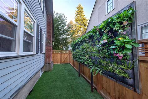 A Living Wall Garden Creates A Green Privacy Screen Photo Courtesy