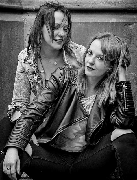 Street Girl Twins By Emden09 On Deviantart