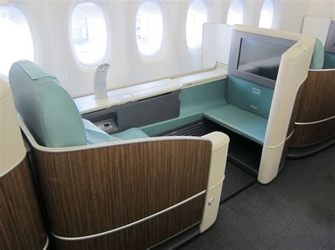 Unsere detaillierte beschreibung der verschiedenen korean air first class modelle wird momentan aktualisiert. How To Redeem Korean Air SkyPass Miles - One Mile at a Time