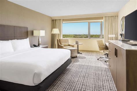 Doubletree By Hilton Orlando Airport Hotel In Orlando Fl Room Deals