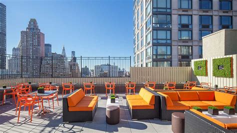 Best Rooftop Bars In New York City To Drink