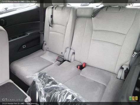 Gray Interior Rear Seat For The 2019 Honda Pilot Ex Awd 129619343