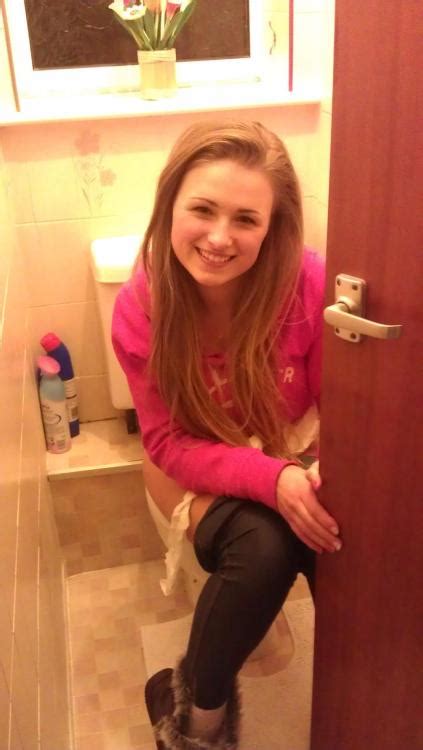 On The Toilet Pooping Tumbex