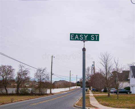 Green Street Sign That Says Easy Street Stock Photo Image Of