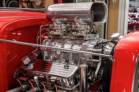 1932 Ford Hot Rod Is An Exposed Engine Treat Worth 90k Autoevolution