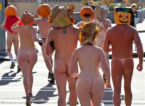 Pumpkin Run Pictures Of Naked Pumpkin Head Halloween Fun Story Viewer
