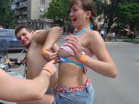 474px x 355px - Unexpected And Embarrassing Boob Flash In Public Porn Photo Eporner | Free  Hot Nude Porn Pic Gallery