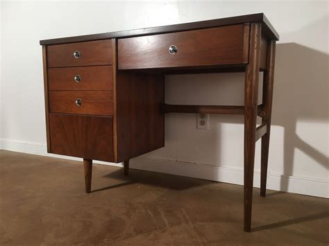 Mid Century Modern Walnut Desk By Bassett Furniture Epoch