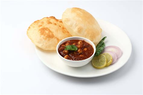 The quintessential north indian dish, relished by one and all can now be easily cooked at home. Vaishnav chole bhature | Home delivery | Order online ...
