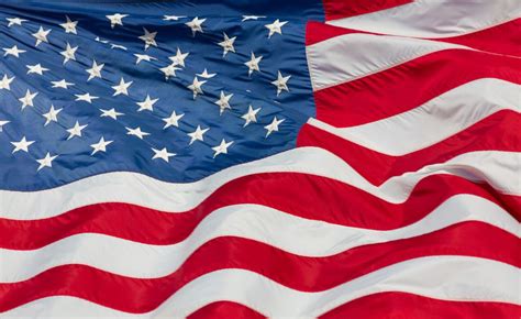 American Flag Waving Wallpapers Bigbeamng
