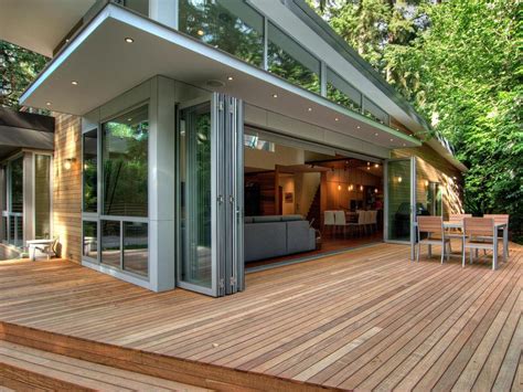 Modern Glass Wall Design Ideas For Modern House