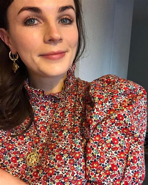 Aisling Bea On Instagram Suns In Guns In These Are My Am I Not