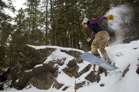 3840x2560 Cliff Cold Fun Jump Rocks Snow Snowboard