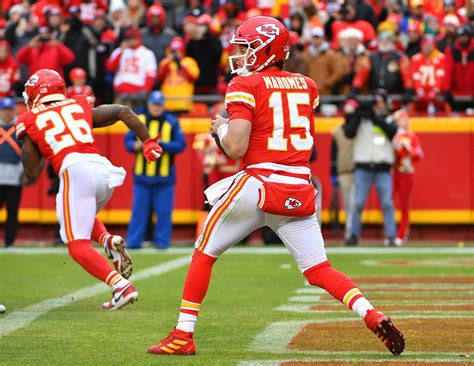 The final week of the nfl regular season is notoriously unpredictable, but ross williams is on hand to point us in the right direction. NFL Divisional Round: Betting Odds, Picks and Predictions ...