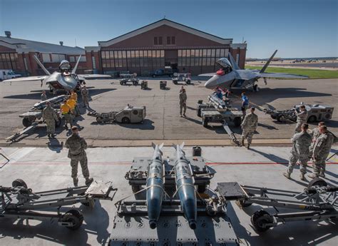 Us Air Force Weapons Load Crew