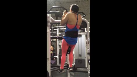 Girl Doing Weigthed Chin Ups Youtube