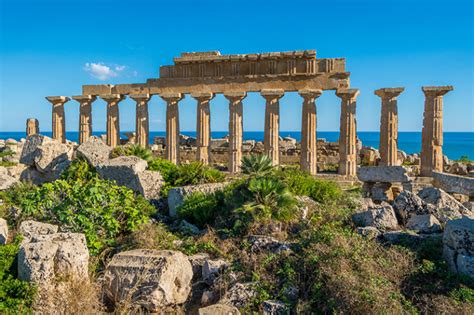 The Top Greek Ruins In Italy Travel Guides History Hit