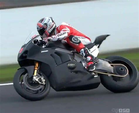 ducati panigale v4 r racer debuts makes dry clutches great again asphalt and rubber