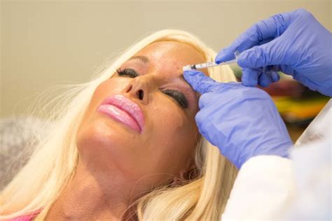 This Mom Of 5 Has Had 500000 Of Plastic Surgery To Look Like Barbie