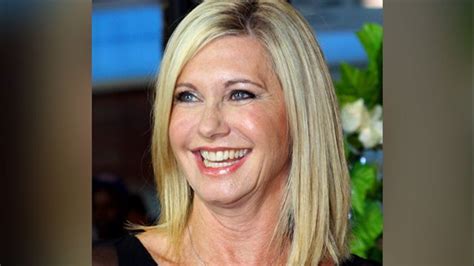 olivia newton john diagnosed with cancer for 3rd time