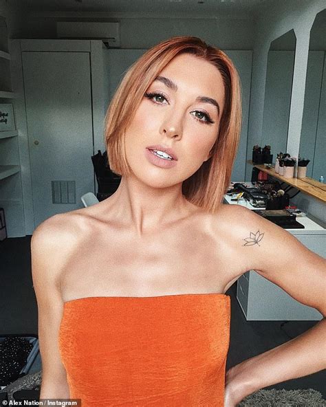 Alex Nation Looks Unrecognisable As As She Debuts Her New Flame Coloured Hair Daily Mail Online