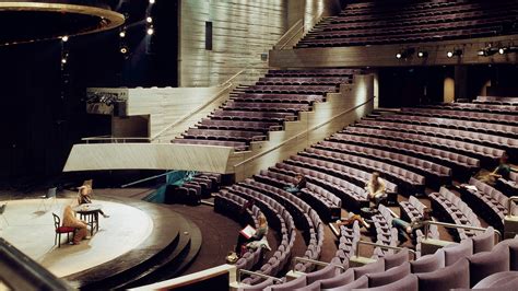 40 Years Later Symposium Looks Back At National Theatre Of Great