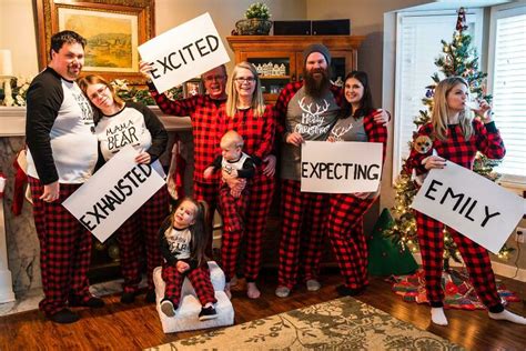 30 Funny Christmas Pics That Prove Holidays Arent Only About Stress