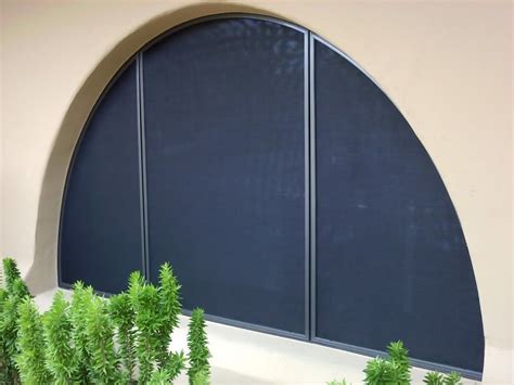 Textilene 90 Black Fabric Arch Shaped Sun Screen With Bars