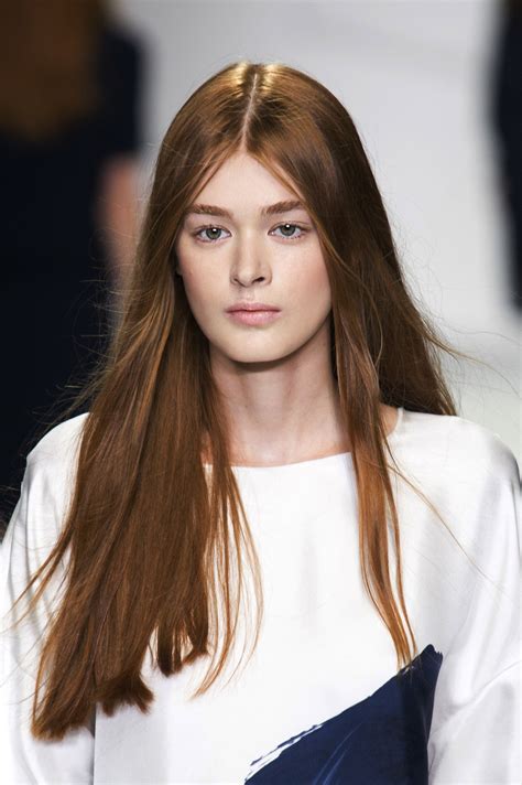 The actual main reason i do this is to hide the gray hairs which my kids are. 35 Gorgeous Auburn Hair Color Ideas - theFashionSpot