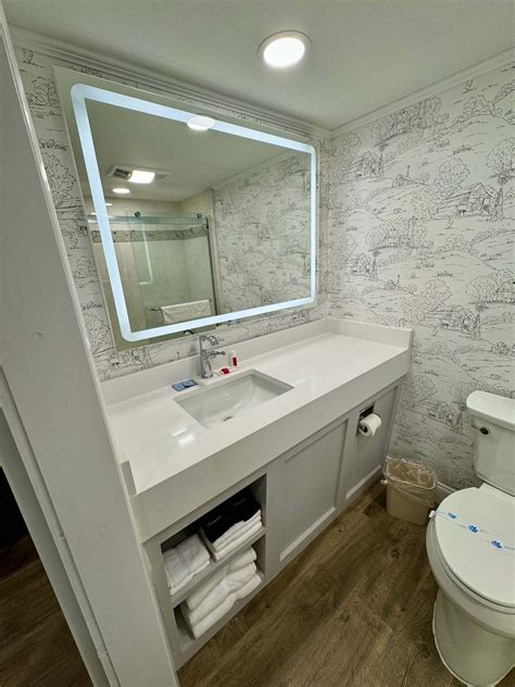 Renovated One Queen - The Gillette