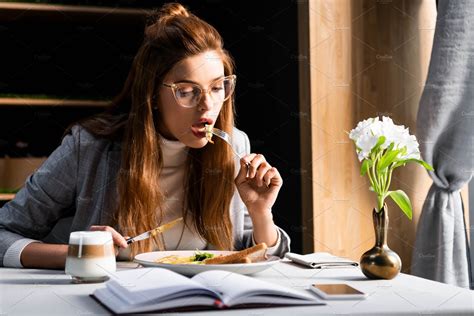 Beautiful Woman Eating Breakfast Wit High Quality People Images