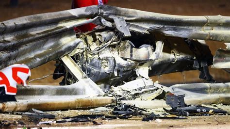 Deshalb musste die formel 1 vor dem start des. Grosjean: Halo rettet Haas-Fahrer Leben nach Horror-Unfall ...