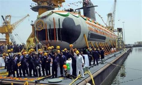 Kool Images Gallery Pm Modi Commissions Submarine Ins Kalvari
