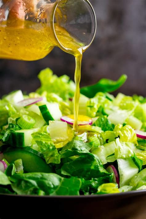 Simple Green Salad With Vinaigrette Dressing Nickys Kitchen Sanctuary