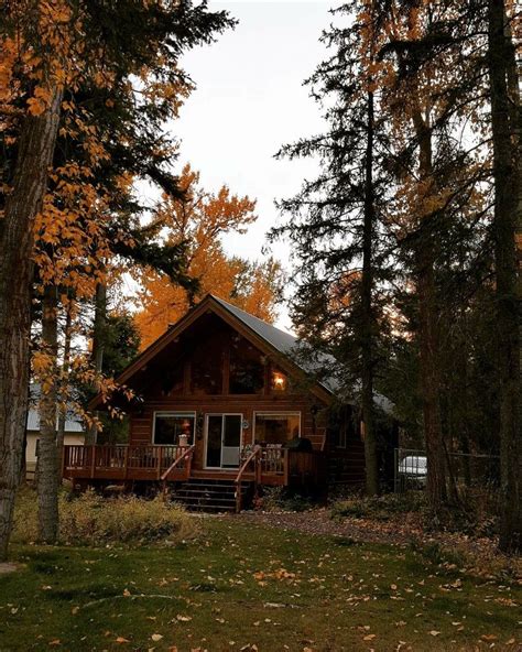Pin By Brenna Flanagan On Autumn House In The Woods Cabin Aesthetic