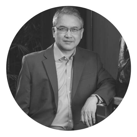 Siya ang awtor ng konstitusyon ng unang republika ng pilipinas lalong kilala sa tawag na konstitusyon ng malolos. Felipe Calderon - GBSN