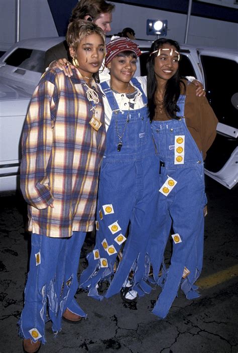 iconic 90s fashion trends annotated by tlc