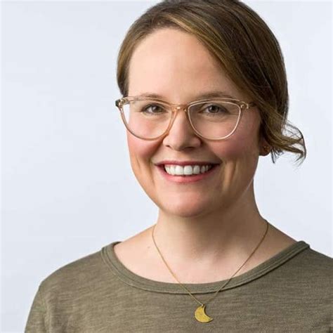 Raina Telgemeier Bio Affair Divorce Net Worth Salary Age X‑men