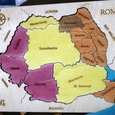 Puzzle Dublu Din Lemn Gravat Harta Romaniei Pe Judete Si Regiuni