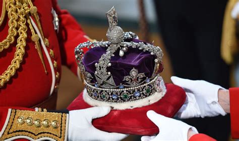 Queen elizabeth ii is the sixth queen to have been crowned in westminster abbey in her own right. WATCH: Queen Elizabeth II on how to wear crown in BBC clip ...
