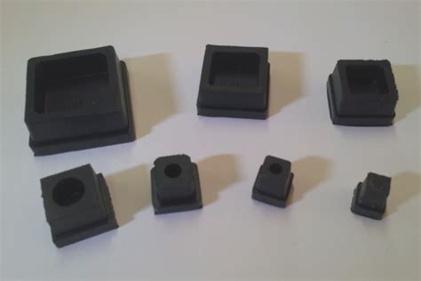 Internal fitted square chair tip plastic 32mm black unit: Square Rubber | Dee Bee