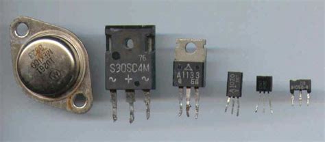 Transistores BJTs: Transistor BJT