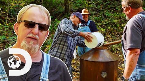 Mark And Digger Help An Old Friend Make Tasty Honey Flavoured Moonshine