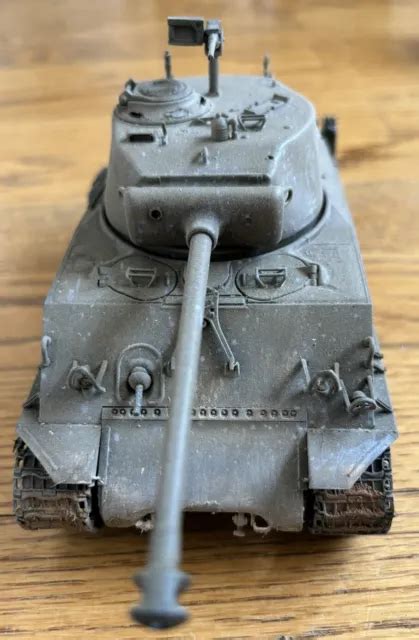 Custom Built Ww2 M4 Sherman Tank 135 Scale Model 22999 Picclick