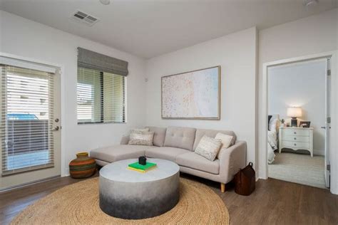 Find gilbert, az rentals, apartments & homes for rent with coldwell banker realty. Modern 1, 2 & 3 Bedroom Apartments in Gilbert, AZ | Cadia ...
