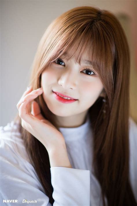 She was a competitor on produce 48. 아이즈원 김민주 - 웃짤닷컴