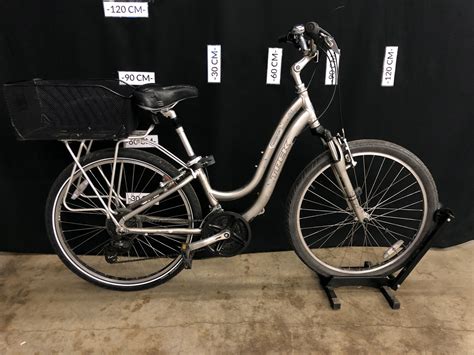 Grey Trek Navigator 20 21 Speed Front Suspension Hybrid Cruiser Bike