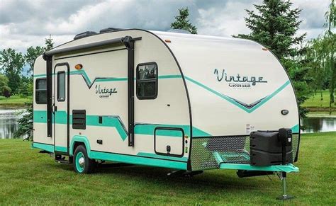 11 Best Travel Trailers With Murphy Beds Rvblogger Best Travel